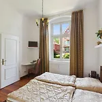 アパート Gruenderzeitvilla By Interhome ポツダム