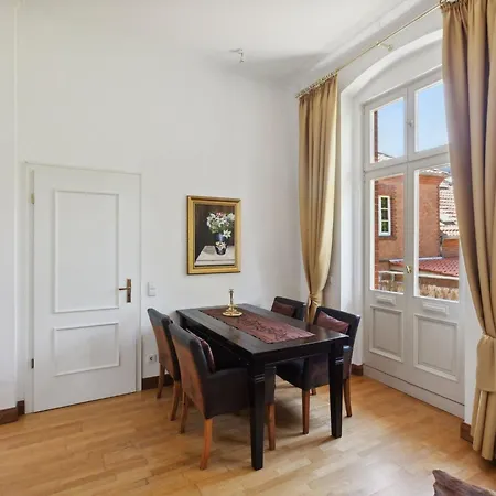 דירה Gruenderzeitvilla By Interhome