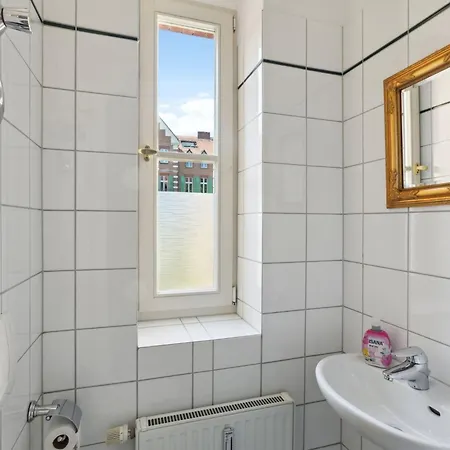 דירה Gruenderzeitvilla By Interhome פוטסדאם